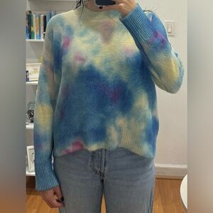 Fate - Fuzzy tie dye sweater, size M, blue/purple/light yellow